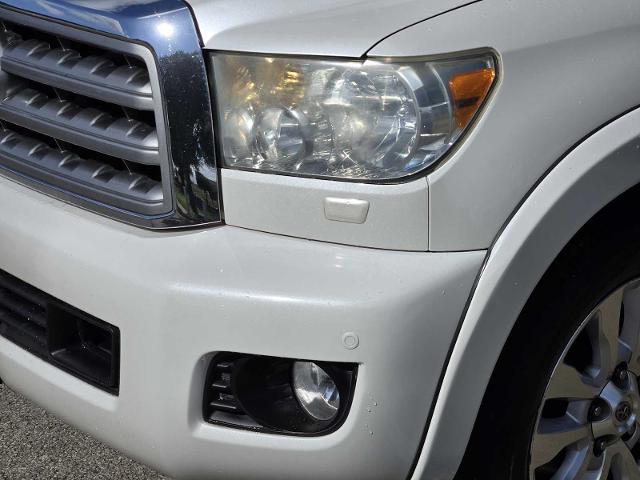 2010 Toyota Sequoia Vehicle Photo in DENTON, TX 76210-9321