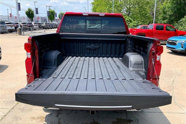 2025 Chevrolet Silverado 1500 Vehicle Photo in KANSAS CITY, MO 64114-4502