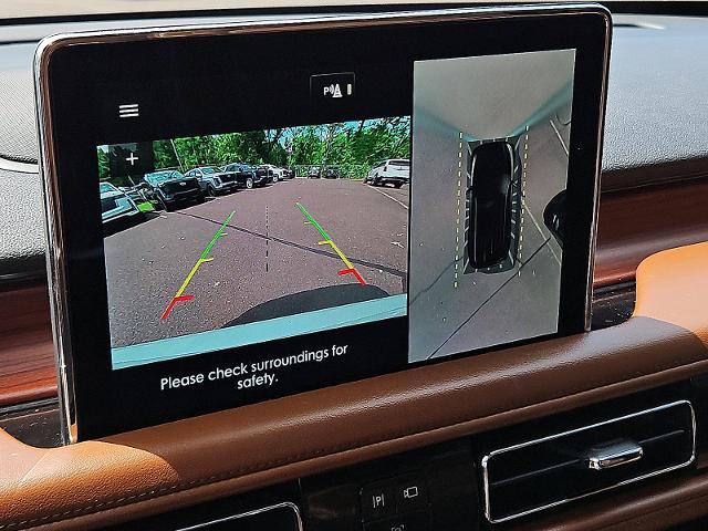 2021 Lincoln Aviator Vehicle Photo in TREVOSE, PA 19053-4984