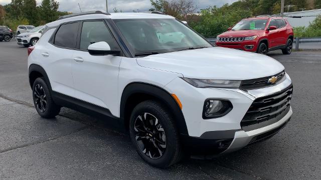 2022 Chevrolet Trailblazer Vehicle Photo in MOON TOWNSHIP, PA 15108-2571