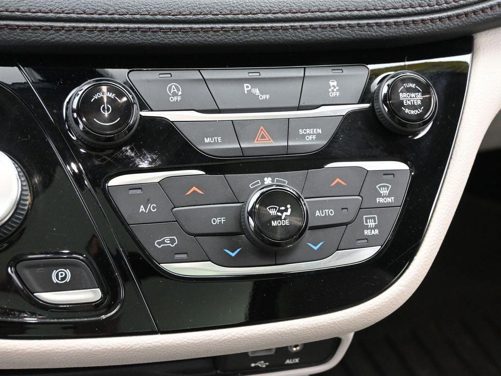 2019 Chrysler Pacifica Vehicle Photo in Marion, IA 52302