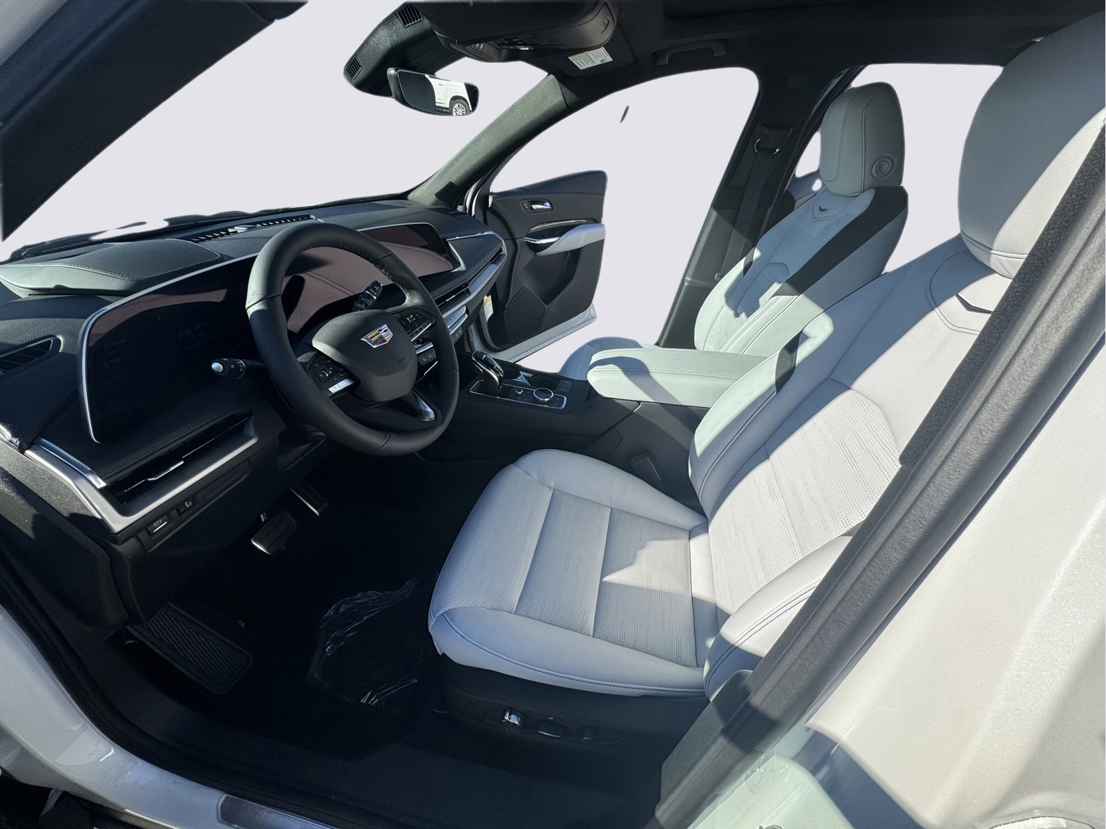 2025 Cadillac XT4 Vehicle Photo in LEOMINSTER, MA 01453-2952