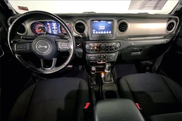 2021 Jeep Gladiator Vehicle Photo in Kansas City, MO 64114