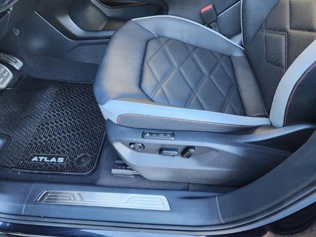 2024 Volkswagen Atlas Vehicle Photo in PARIS, TX 75460-2116