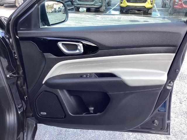 2022 Jeep Compass Vehicle Photo in Gardner, MA 01440