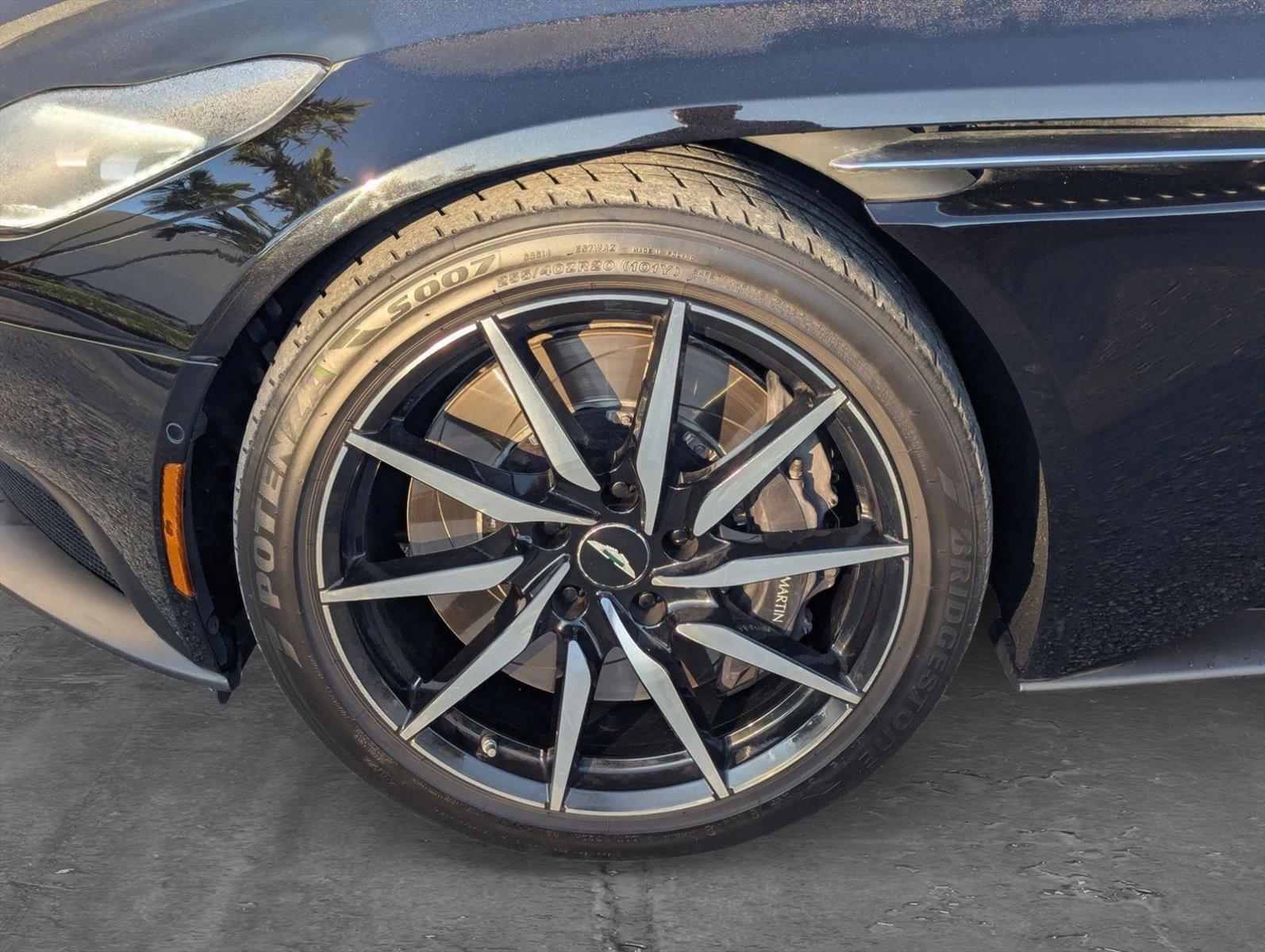 2019 Aston Martin DB11 Vehicle Photo in Delray Beach, FL 33444