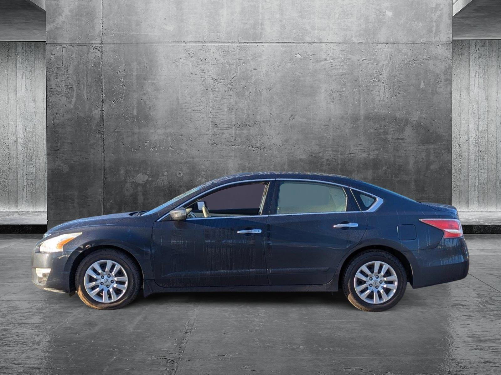 2015 Nissan Altima Vehicle Photo in MEMPHIS, TN 38115-1503