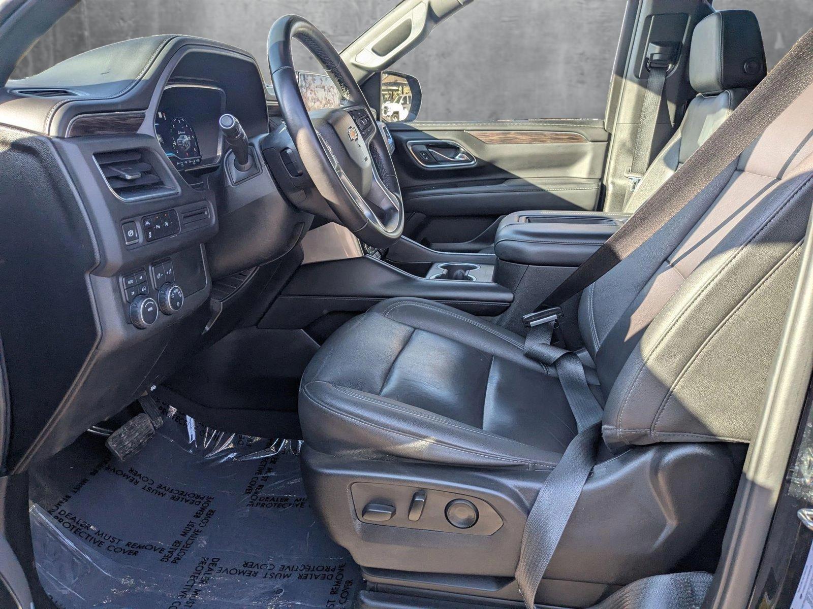 2023 Chevrolet Suburban Vehicle Photo in LONE TREE, CO 80124-2750