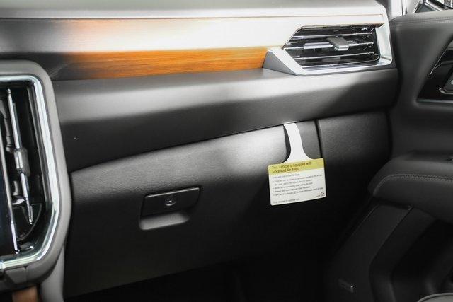 2025 GMC Yukon XL Vehicle Photo in PUYALLUP, WA 98371-4149