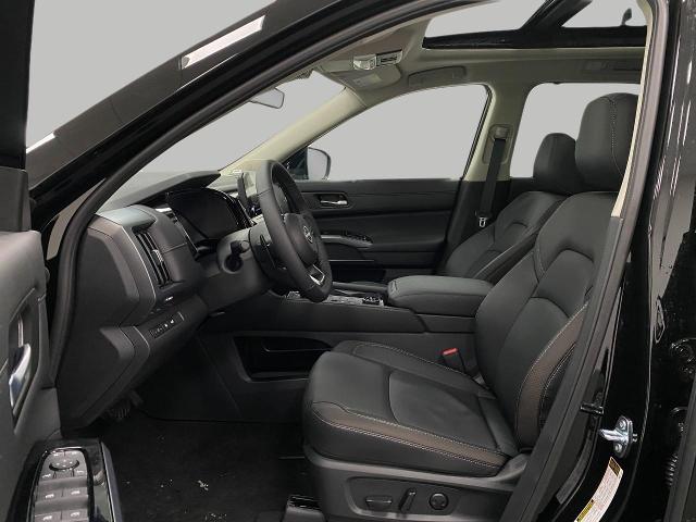2025 Nissan Pathfinder Vehicle Photo in Appleton, WI 54913