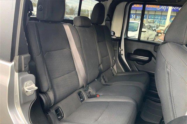 2020 Jeep Gladiator Vehicle Photo in INDEPENDENCE, MO 64055-1377