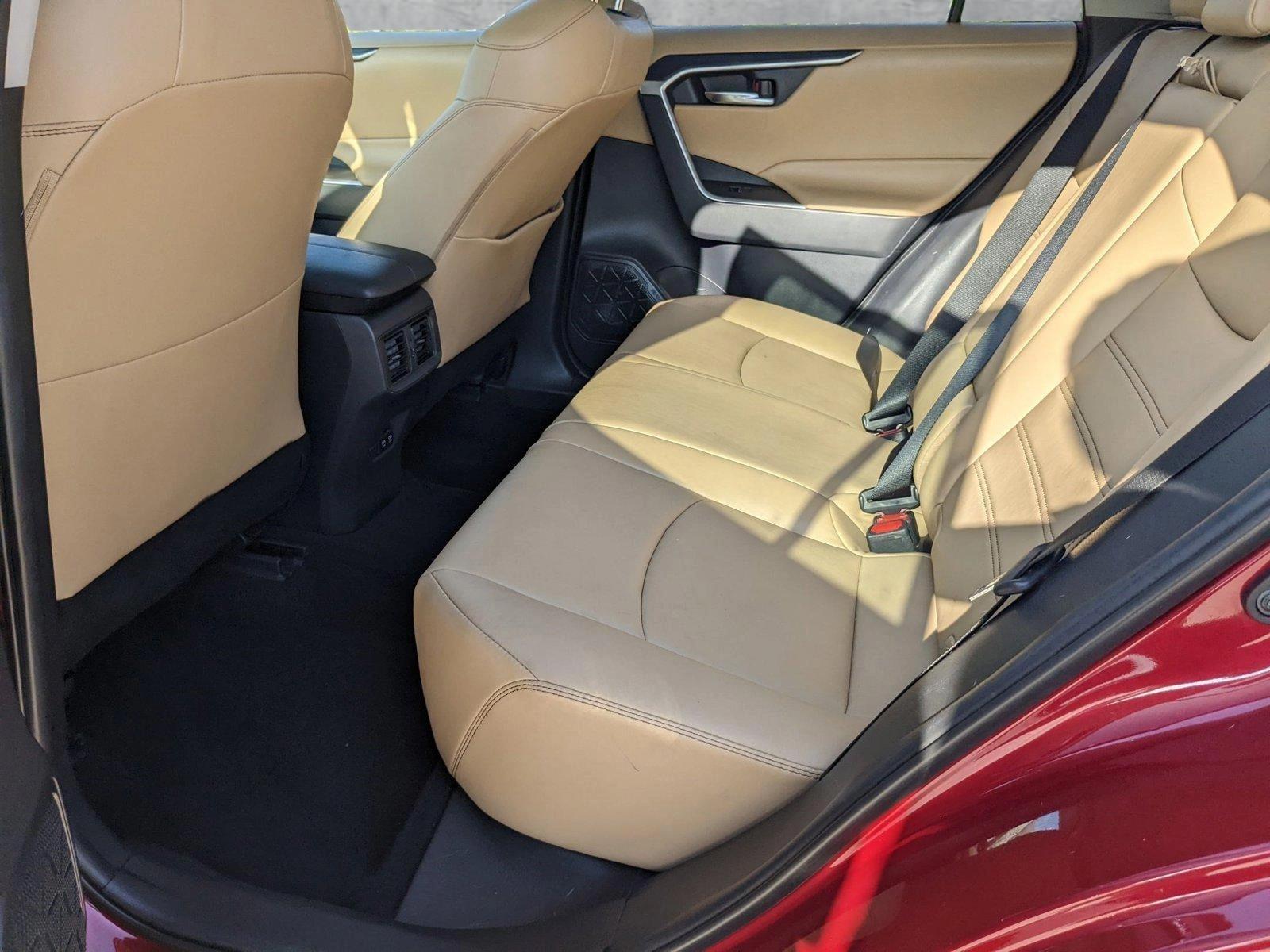2019 Toyota RAV4 Vehicle Photo in Davie, FL 33331