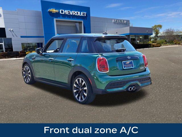 2024 MINI Hardtop 4 Door Vehicle Photo in DANBURY, CT 06810-5034