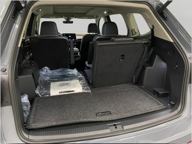 2025 Volkswagen Atlas Vehicle Photo in Appleton, WI 54913