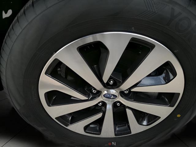 2025 Subaru Outback Vehicle Photo in Green Bay, WI 54304