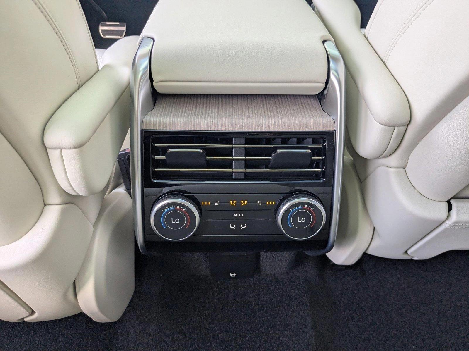 2025 Land Rover Range Rover Vehicle Photo in Pompano Beach, FL 33064