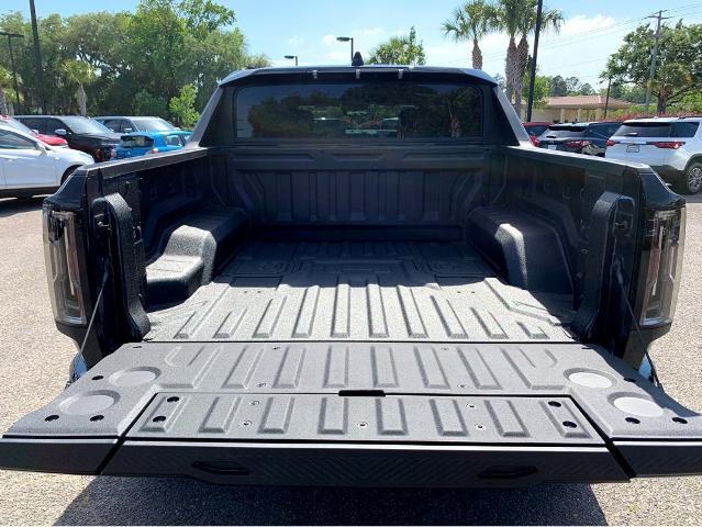 2025 GMC HUMMER EV Pickup Vehicle Photo in BEAUFORT, SC 29906-4218
