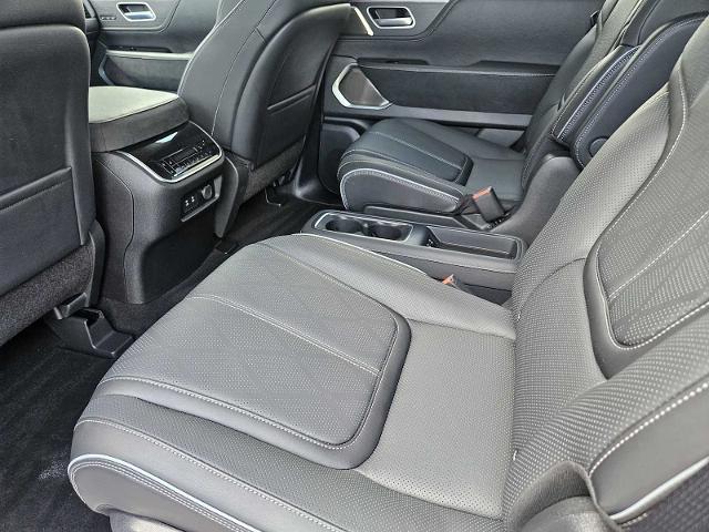 2025 INFINITI QX80 Vehicle Photo in Fort Worth, TX 76132