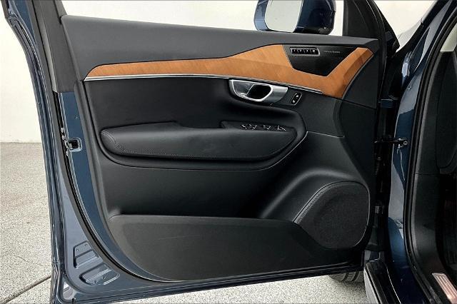 2024 Volvo XC90 Vehicle Photo in Grapevine, TX 76051