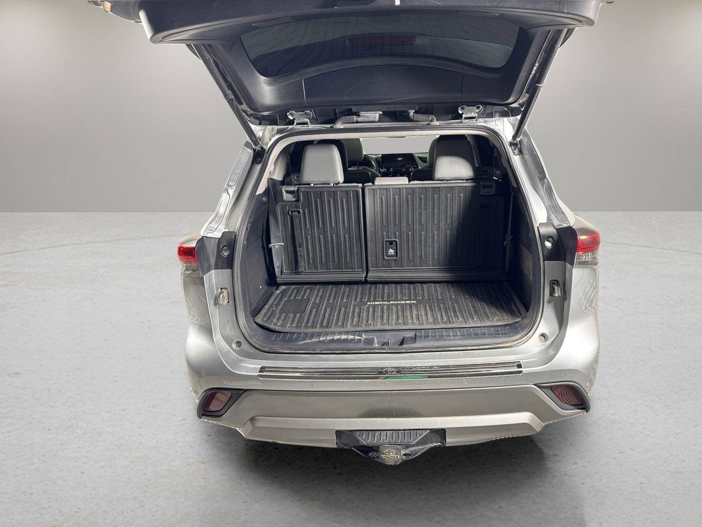 2021 Toyota Highlander Vehicle Photo in Georgetown, TX 78626