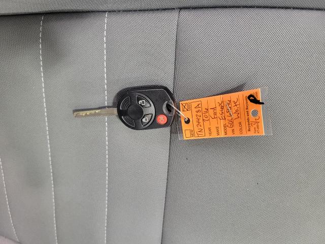 2016 Ford Escape Vehicle Photo in Neenah, WI 54956