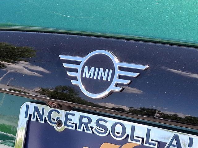 2024 MINI Hardtop 2 Door Vehicle Photo in DANBURY, CT 06810-5034