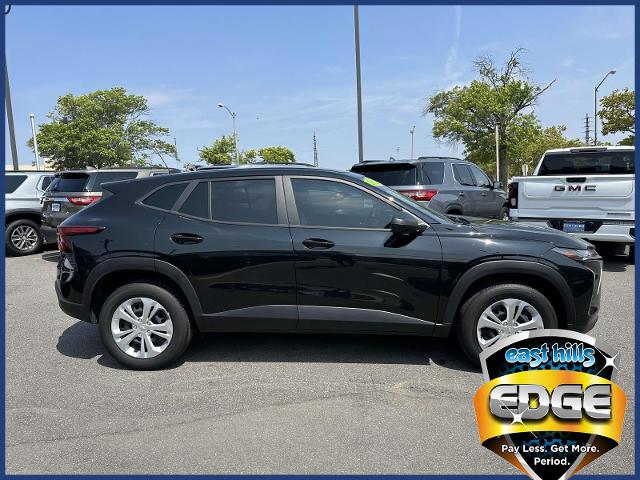2024 Chevrolet Trax Vehicle Photo in Roslyn, NY 11576