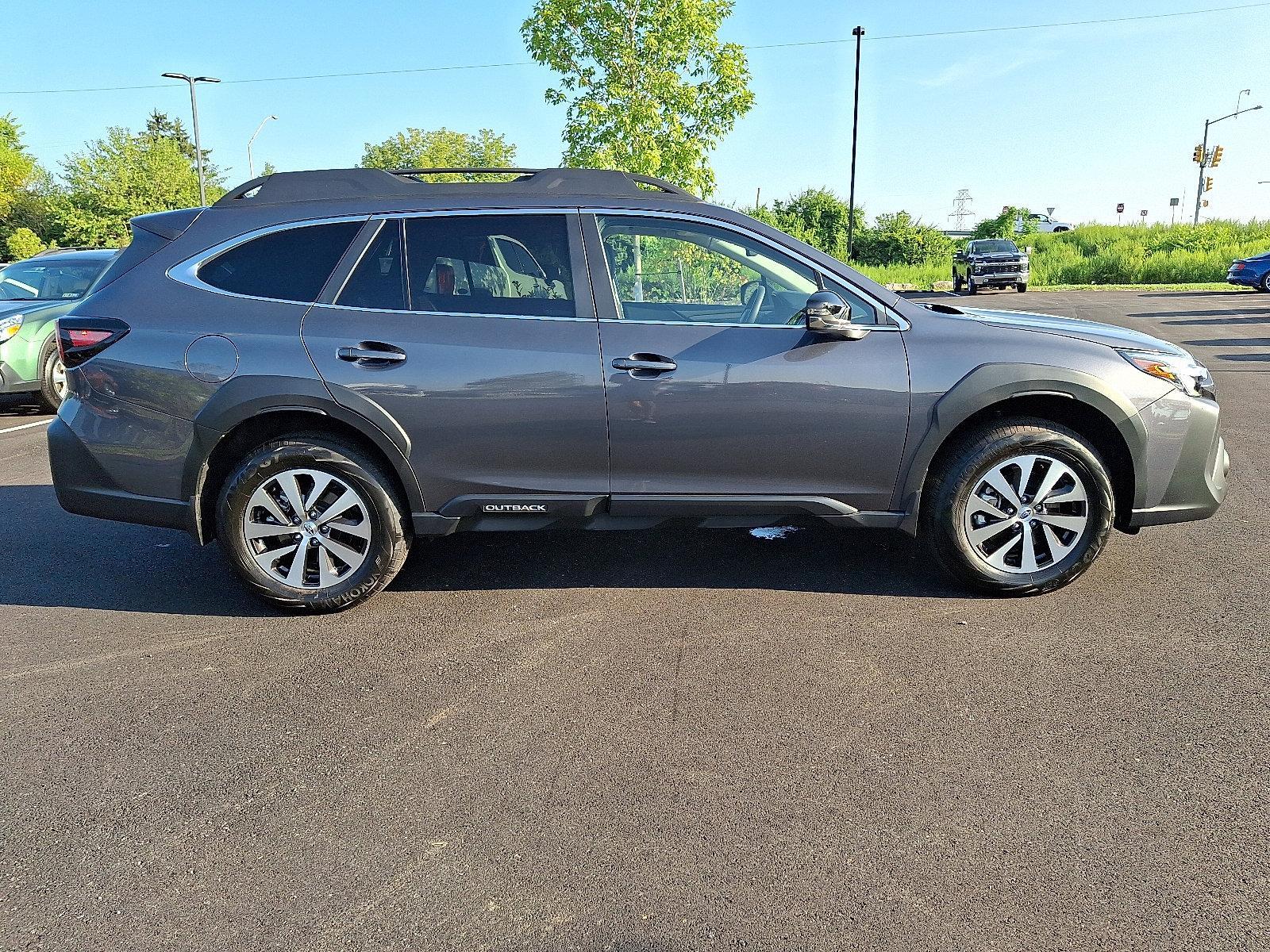 2025 Subaru Outback Vehicle Photo in Easton, PA 18045