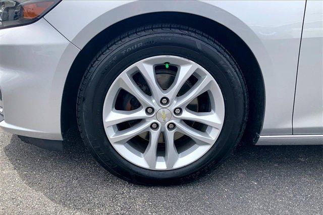 2018 Chevrolet Malibu Vehicle Photo in INDEPENDENCE, MO 64055-1377