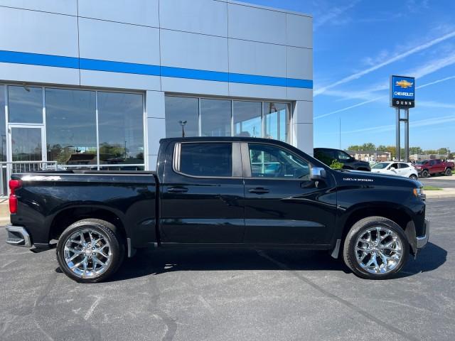 Used 2020 Chevrolet Silverado 1500 LT with VIN 1GCUYDED4LZ128190 for sale in Oregon, OH