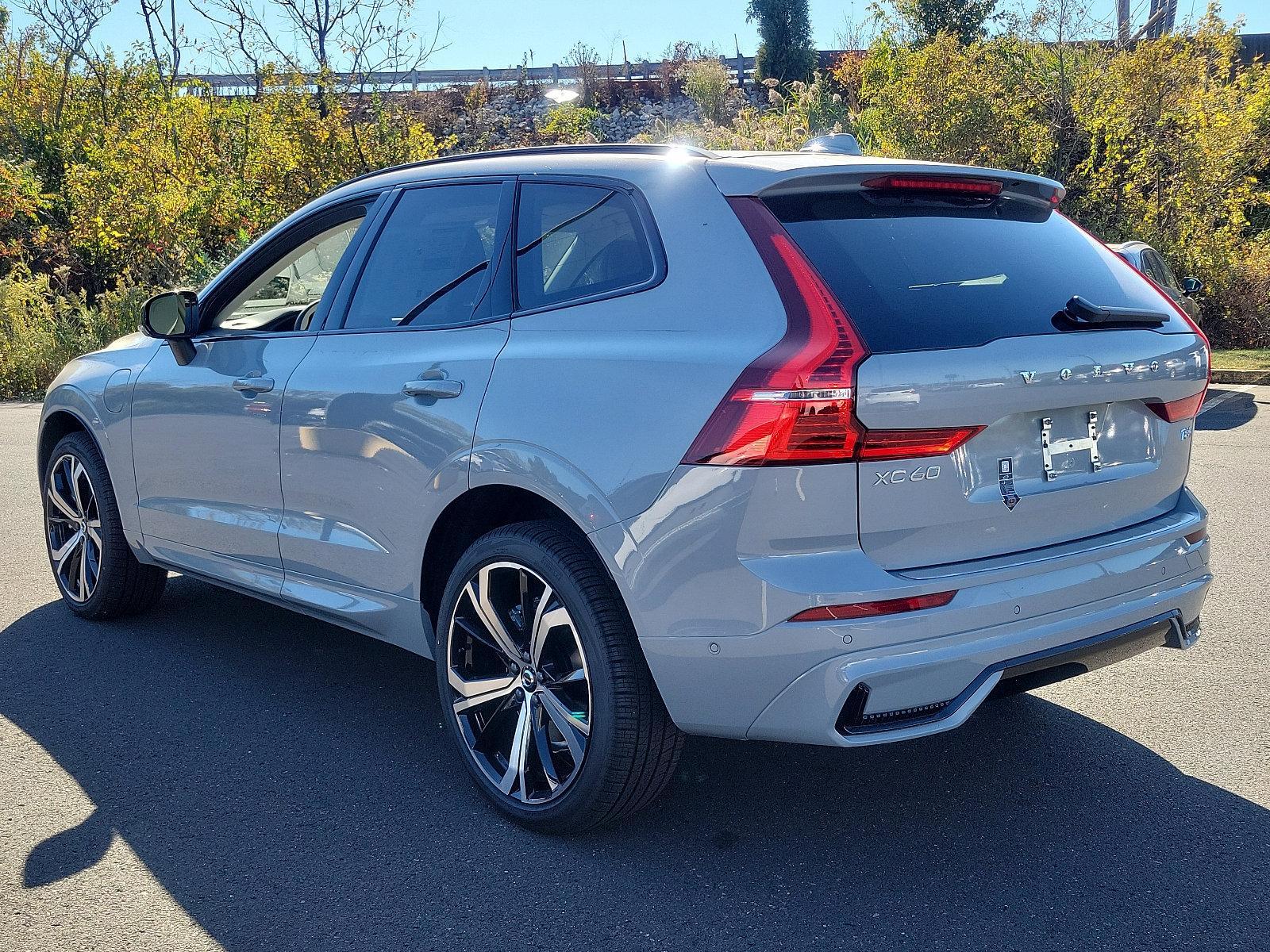 2025 Volvo XC60 Plug-In Hybrid Vehicle Photo in Trevose, PA 19053