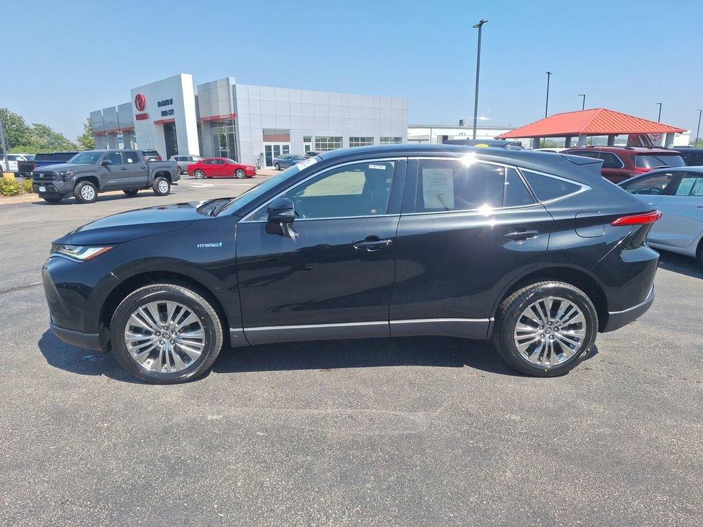 2021 Toyota Venza Vehicle Photo in Cedar Rapids, IA 52402