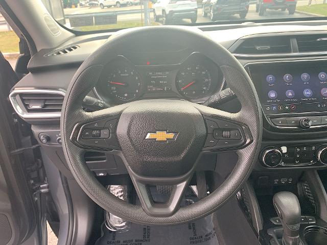 2022 Chevrolet Trailblazer Vehicle Photo in MOON TOWNSHIP, PA 15108-2571