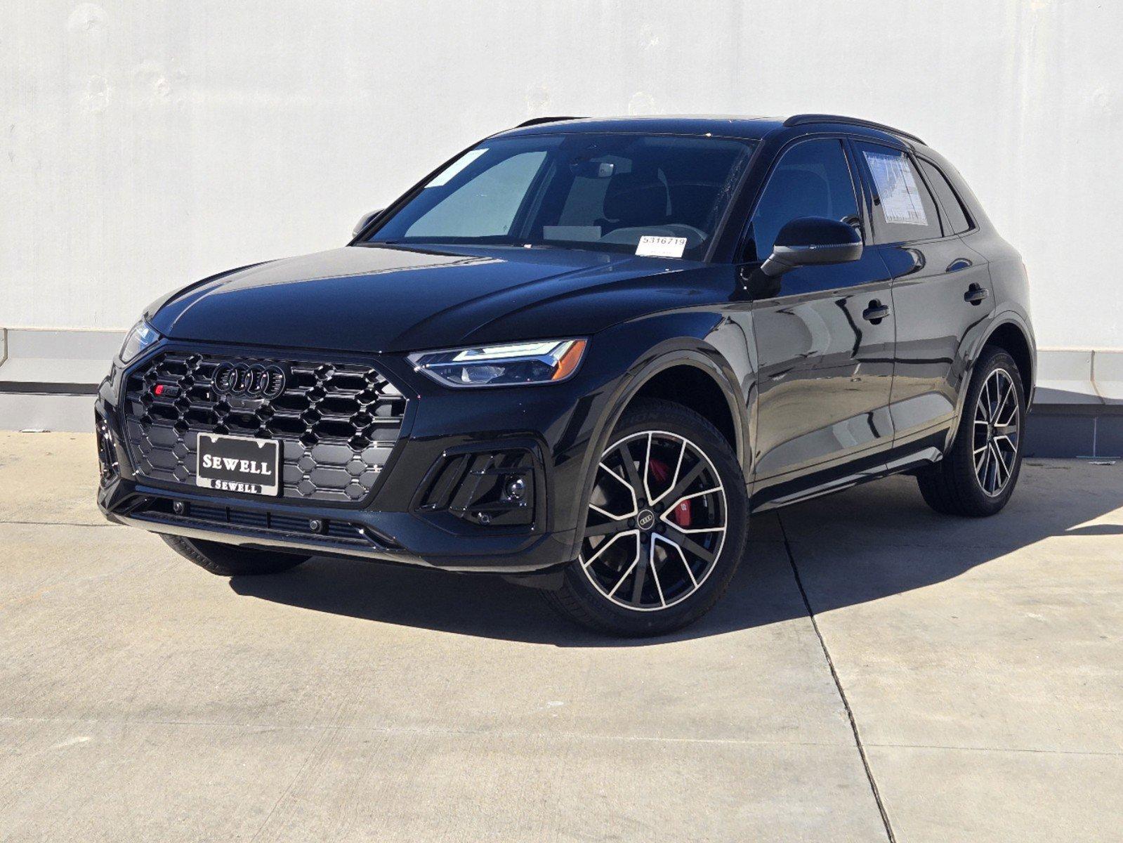 2025 Audi SQ5 Vehicle Photo in SUGAR LAND, TX 77478