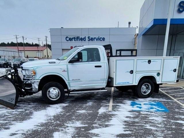 2019 Ram 3500 Chassis Cab Vehicle Photo in Gardner, MA 01440