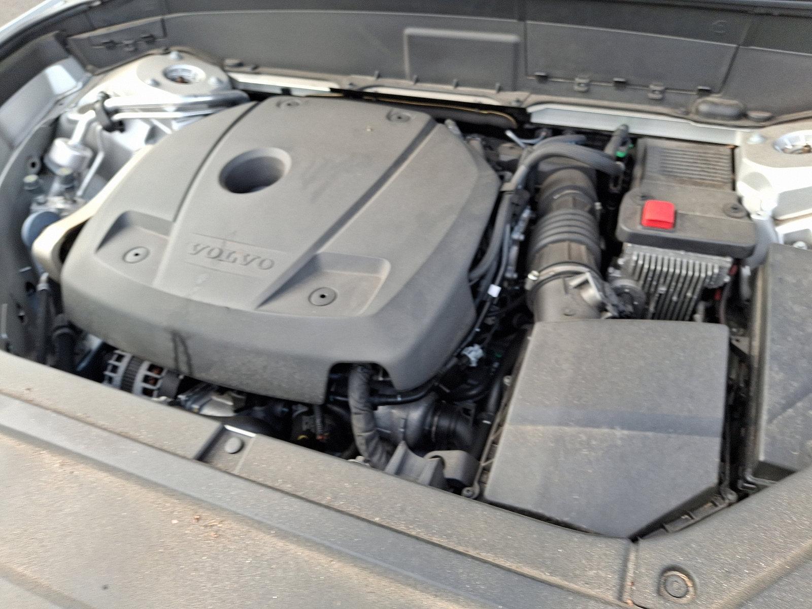 2022 Volvo XC90 Vehicle Photo in Trevose, PA 19053