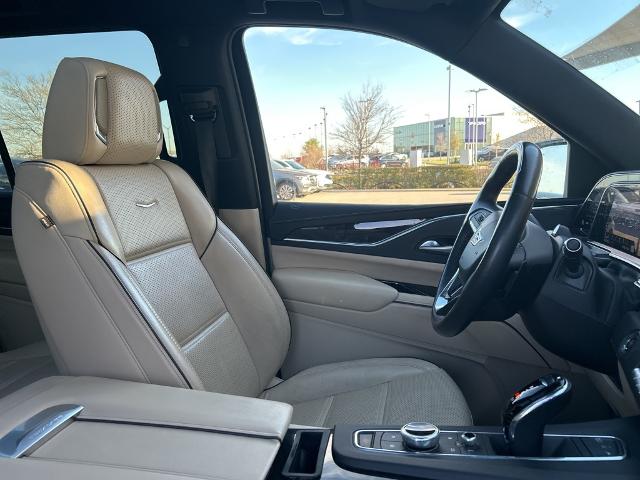 2023 Cadillac Escalade Vehicle Photo in Grapevine, TX 76051