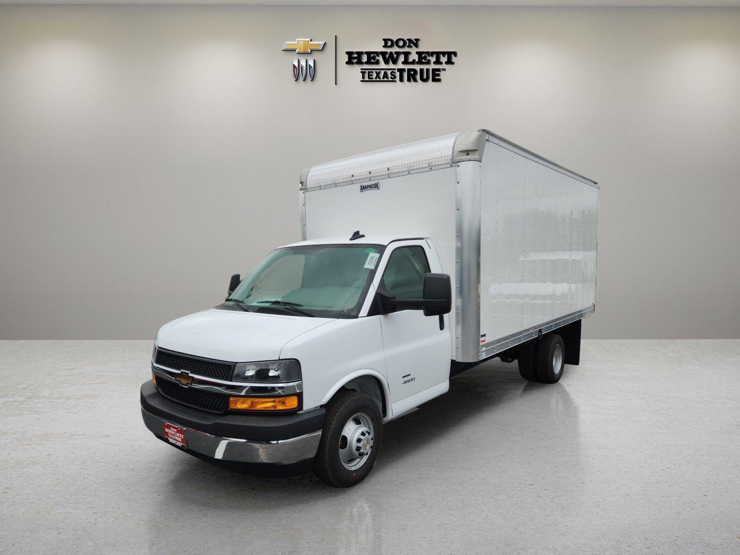 2025 Chevrolet Express Cutaway 4500 Vehicle Photo in GEORGETOWN, TX 78626-7508