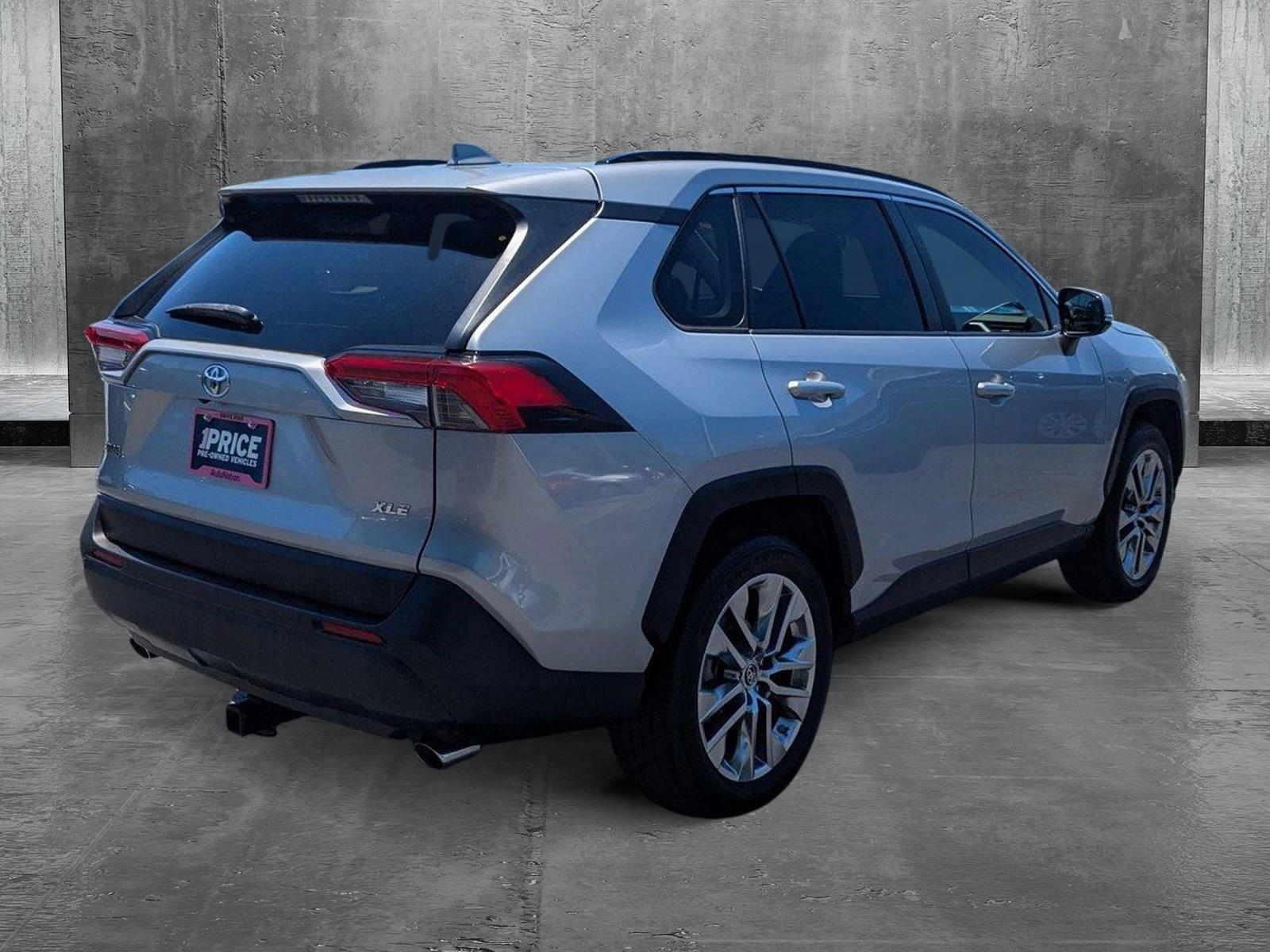 2019 Toyota RAV4 Vehicle Photo in Panama City, FL 32401