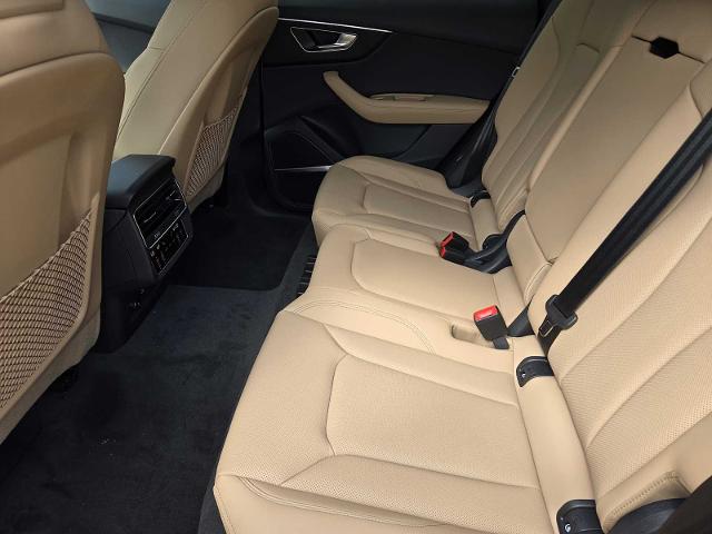2025 Audi Q8 Vehicle Photo in SUGAR LAND, TX 77478