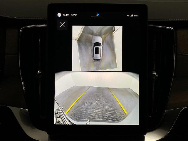2025 Volvo XC90 Plug-In Hybrid Vehicle Photo in Appleton, WI 54913