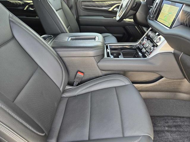 2023 GMC Yukon Vehicle Photo in DENTON, TX 76210-9321