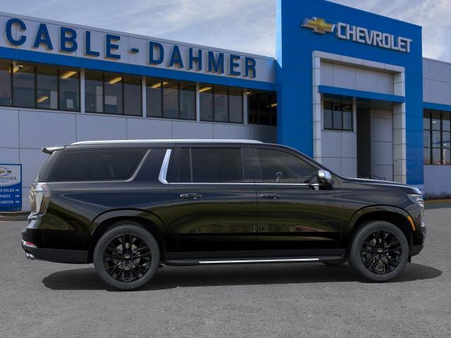 2025 Chevrolet Suburban Vehicle Photo in KANSAS CITY, MO 64114-4502