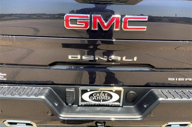 2024 GMC Sierra 1500 Vehicle Photo in TOPEKA, KS 66609-0000