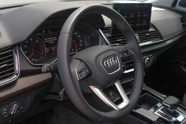 2024 Audi Q5 Vehicle Photo in SUGAR LAND, TX 77478