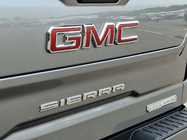 2025 GMC Sierra 1500 Vehicle Photo in TREVOSE, PA 19053-4984