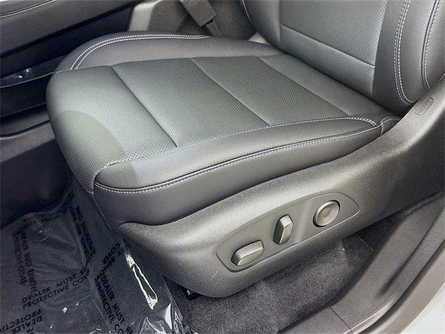 2025 Chevrolet Traverse Vehicle Photo in PUYALLUP, WA 98371-4149
