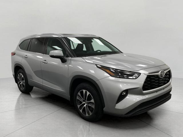 2022 Toyota Highlander Vehicle Photo in Appleton, WI 54913