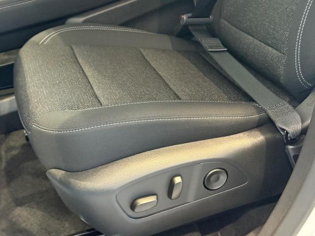 2025 Chevrolet Traverse Vehicle Photo in COLUMBIA, MO 65203-3903