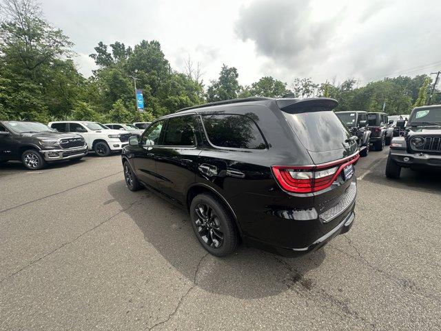 2025 Dodge Durango Vehicle Photo in Doylsetown, PA 18901
